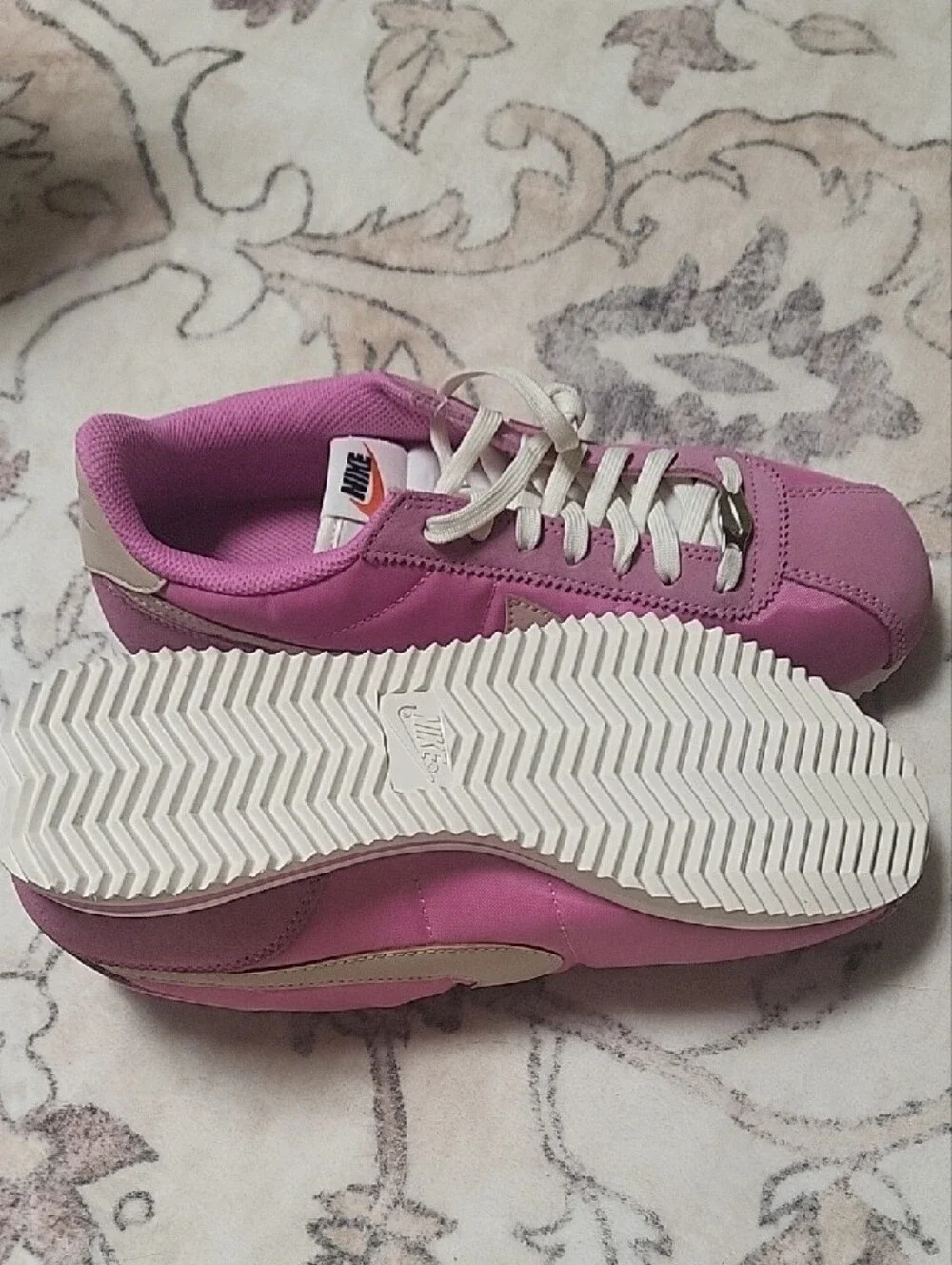 Nike Women's Pink Classic Cortez Sneakers, IF1764 601